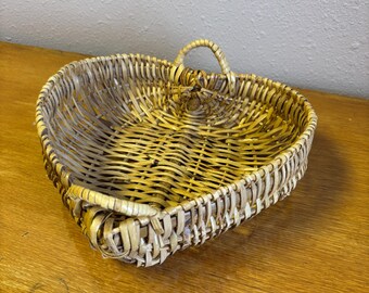 Cesta vintage con forma de corazón