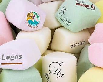 マシュマロ、パーソナライズされた白とパステルカラーのマシュマロキューブ 50 個、2.5 cm x 2.5 cm