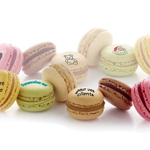 Personalized macaroons x 12, assortment of 6 flavors, 144 g