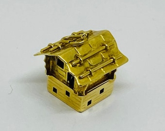 18K Yellow Gold House Pendant/Charm *VINTAGE*