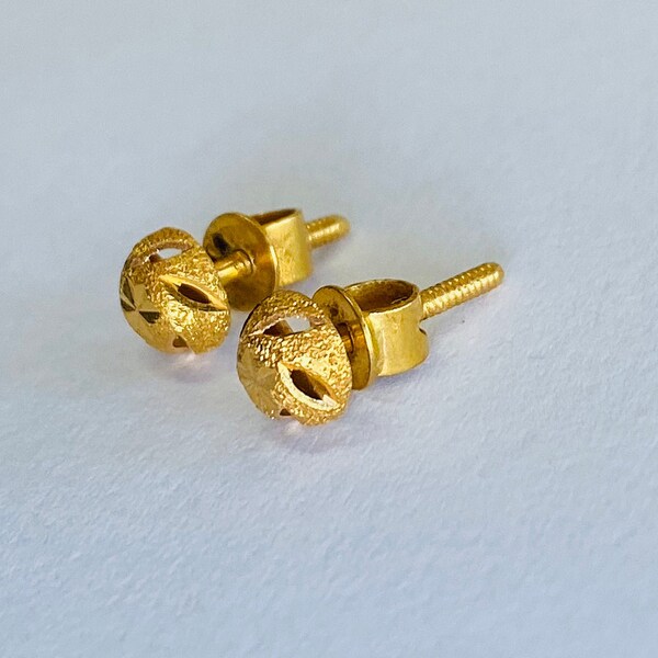 22K (High-Karat) Yellow Gold Stud Earrings with Screwbacks *VINTAGE*