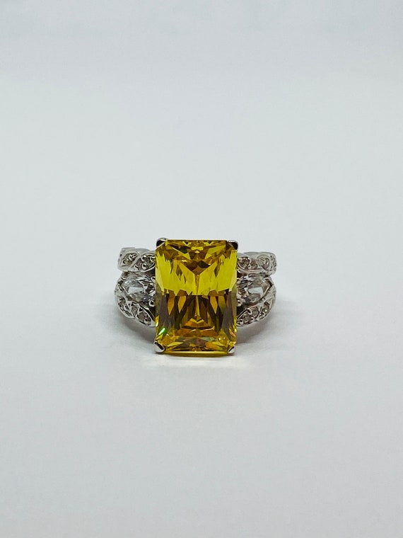 14K White Gold + Yellow Rectangular Stone + Clear… - image 10