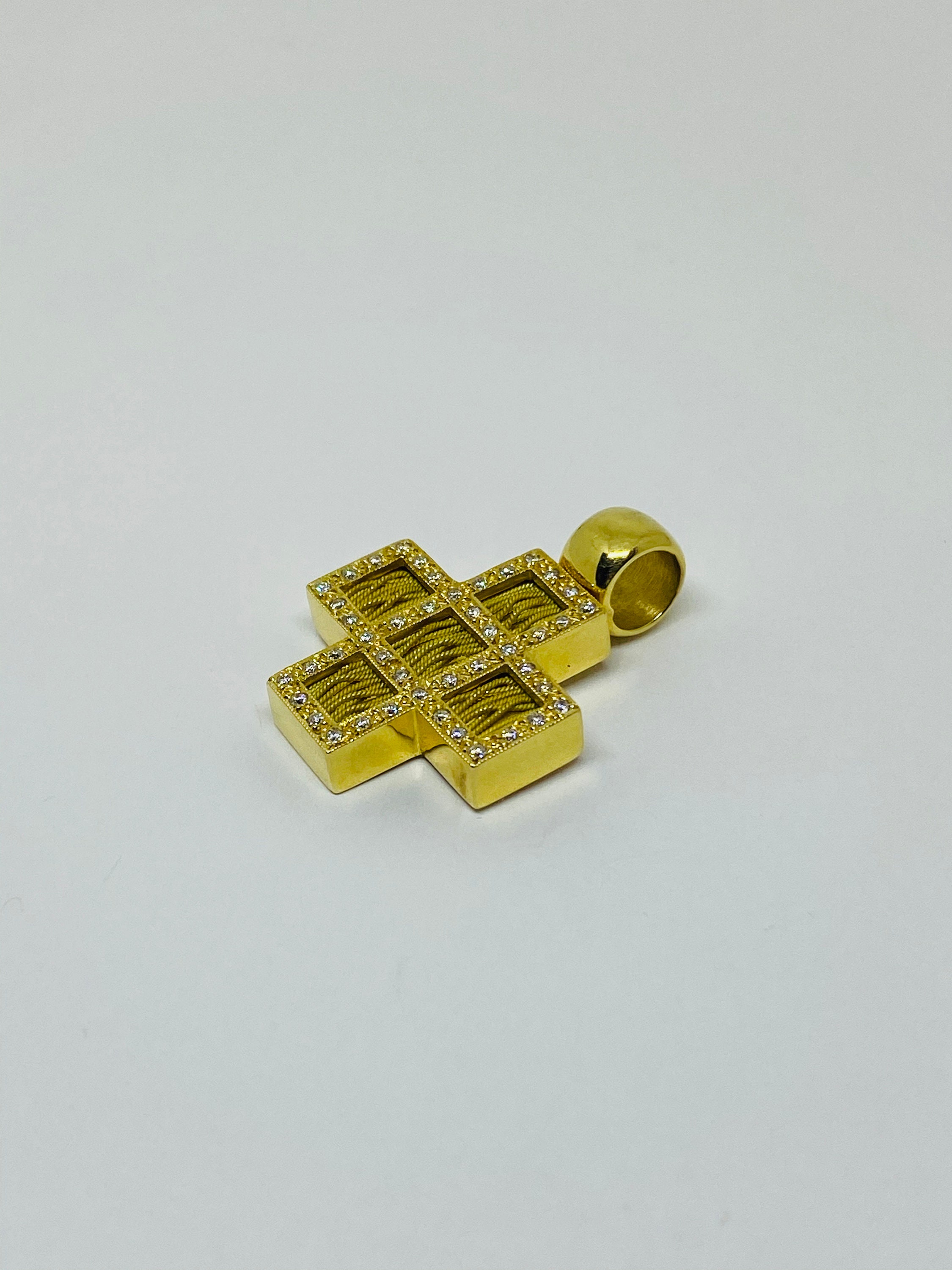 14K Yellow Gold Diamond Cross Pendant/charm VINTAGE - Etsy