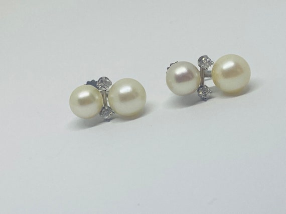 14K White Gold + Pearl + Diamond Clip-On (Non-Pie… - image 6