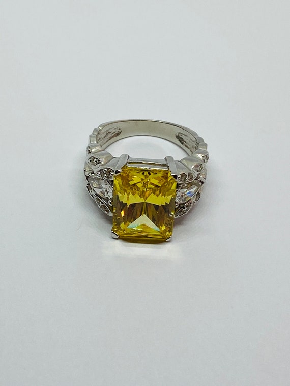 14K White Gold + Yellow Rectangular Stone + Clear… - image 1