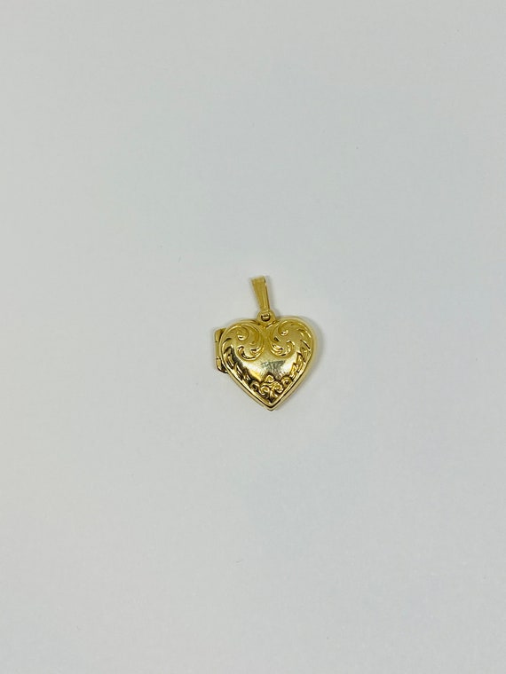 14K Yellow Gold Ornate Heart-Shaped Locket Pendant