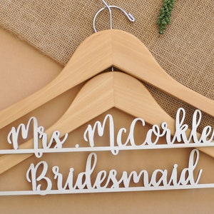 Bridal Hanger, Wedding Gift,Personalized Bride Hanger,Wedding Dress Hanger,Wedding Party Gift