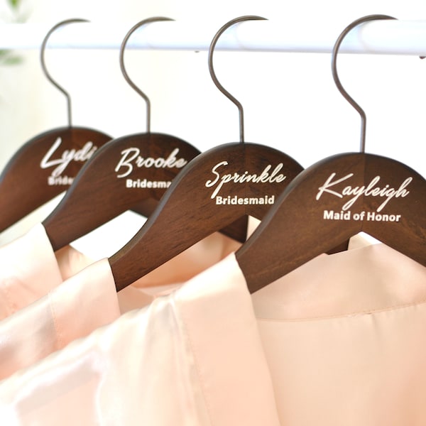 SET 6-10 Wedding Name Hanger, Personalized Bridesmaid Hanger, Bridal Hanger, Wood Carved Hanger