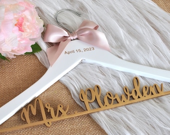 Hochzeit Kleiderbügel, personalisierte Braut Kleiderbügel, Braut Kleiderbügel, Hochzeitsgeschenk, Hochzeitskleid Kleiderbügel, Hochzeit Party Geschenk