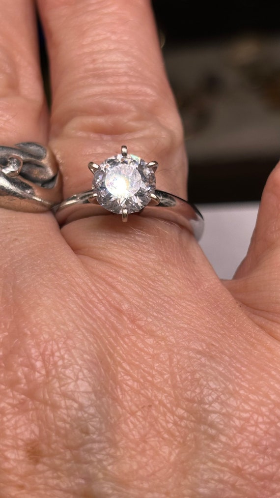 Stunning 14 karat white gold CZ engagement ring