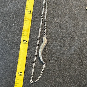 Really nice silver and crystal Kendra Scott necklace