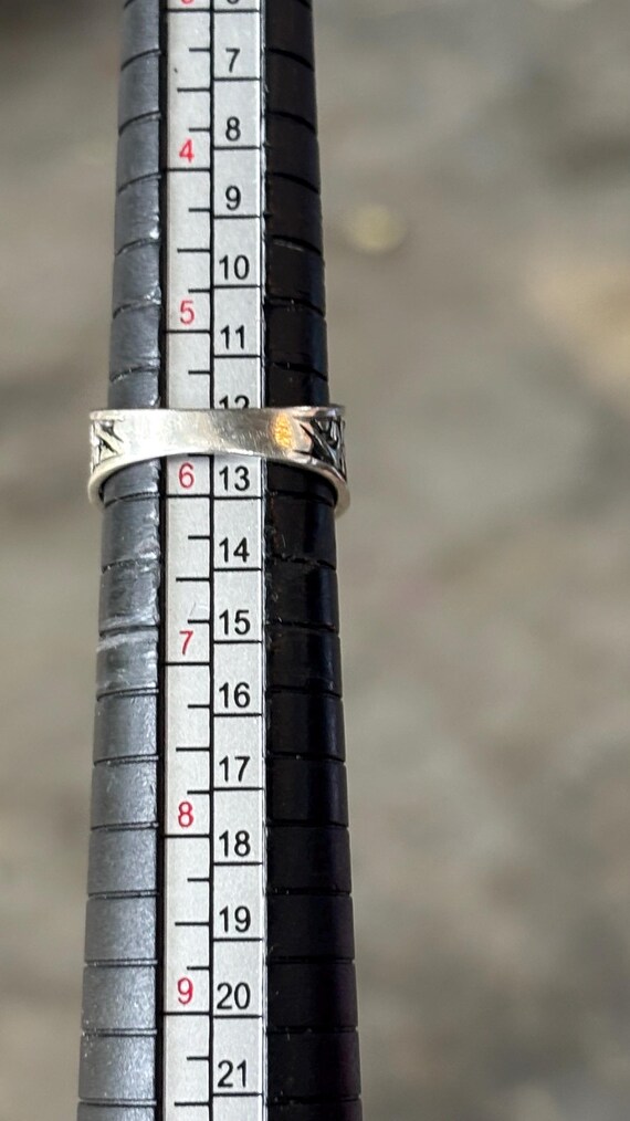 Sterling silver designed ring size 6 - image 3