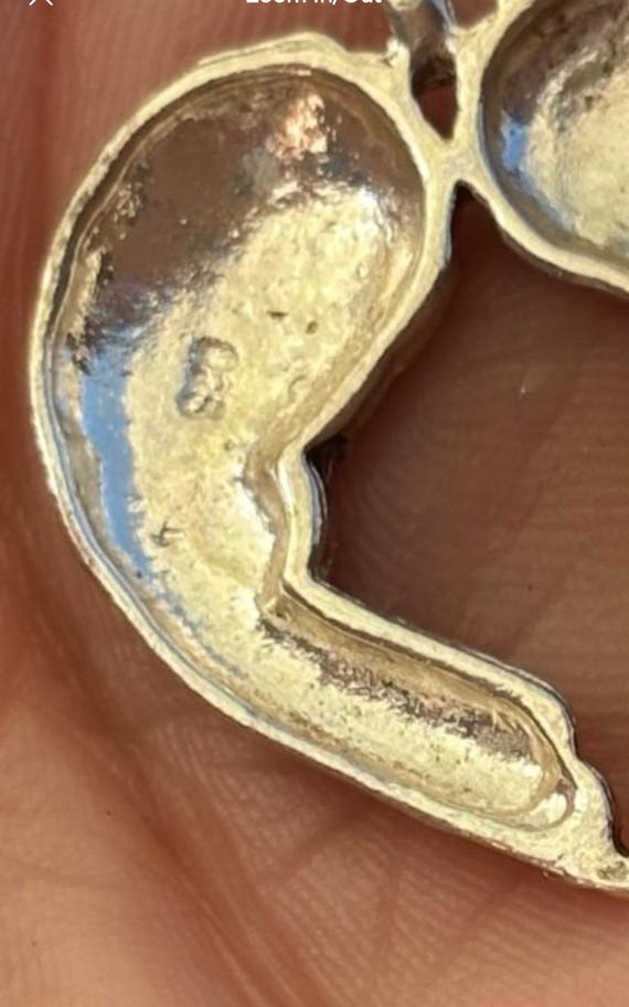 Beautiful vintagesterling silver angel wing heart pendant View 4