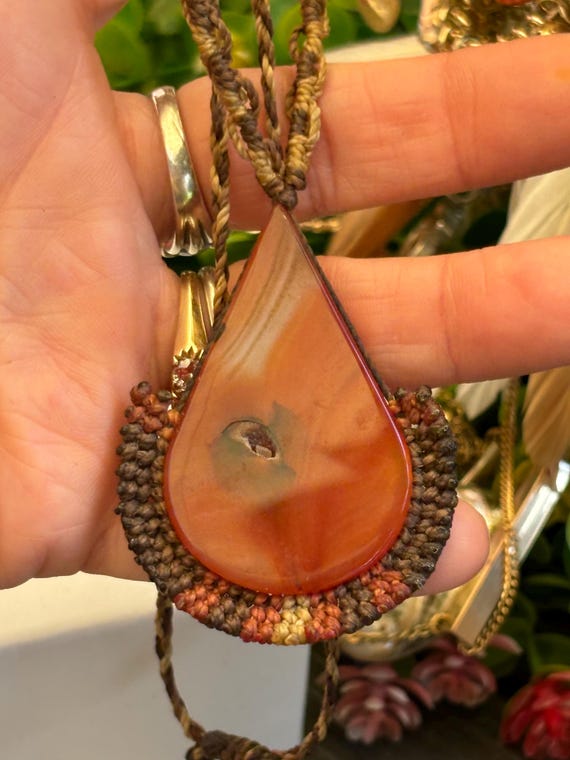 Beautiful agate, polished pendant, handmade frame… - image 1