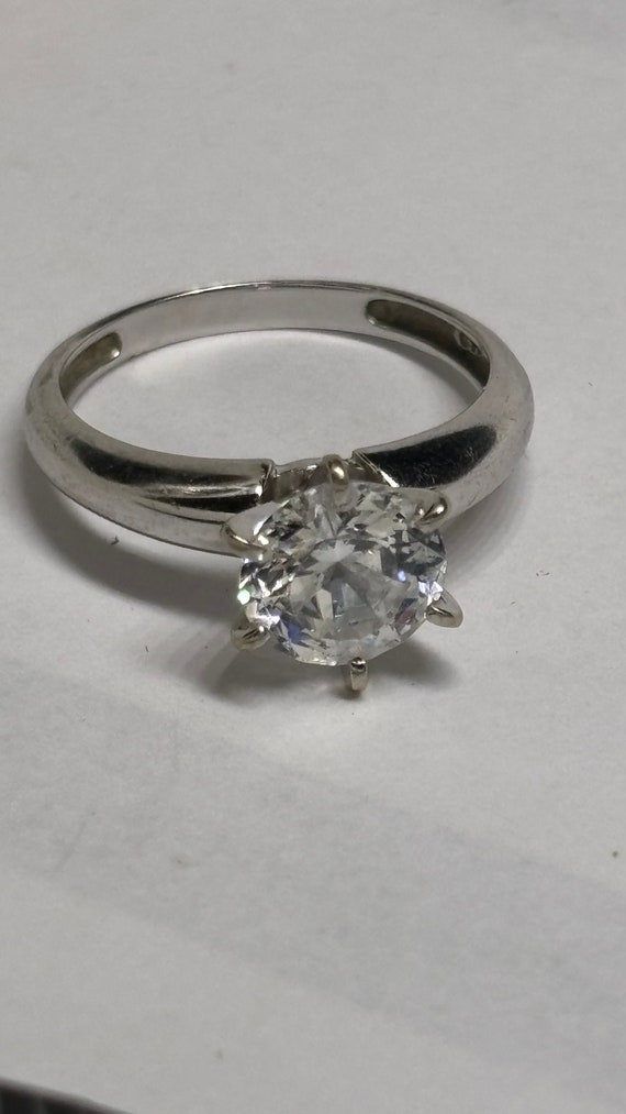 Stunning 14 karat white gold CZ engagement ring - image 2