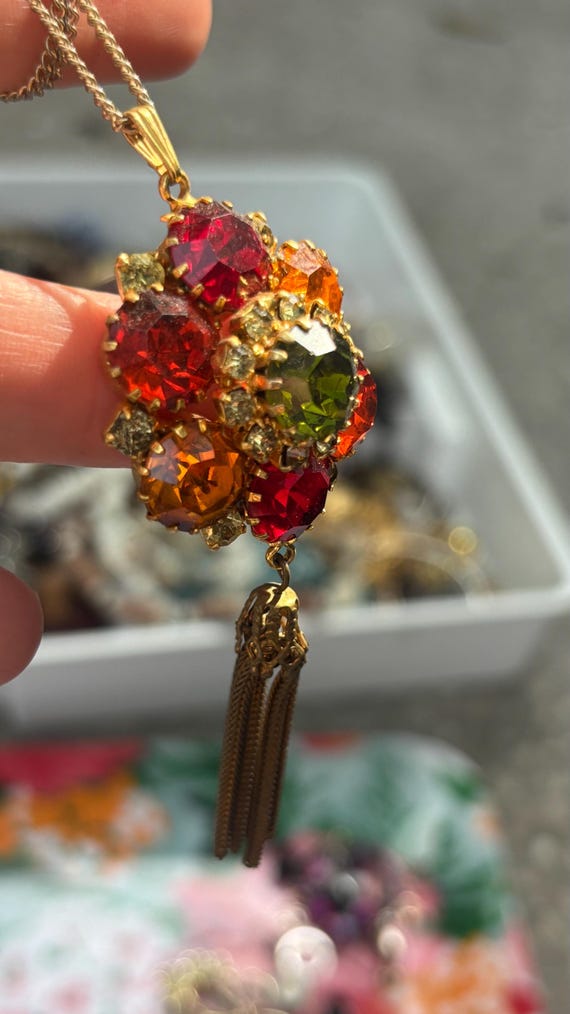 Sparkling Citrus Hued Rhinestone Pendant Necklace