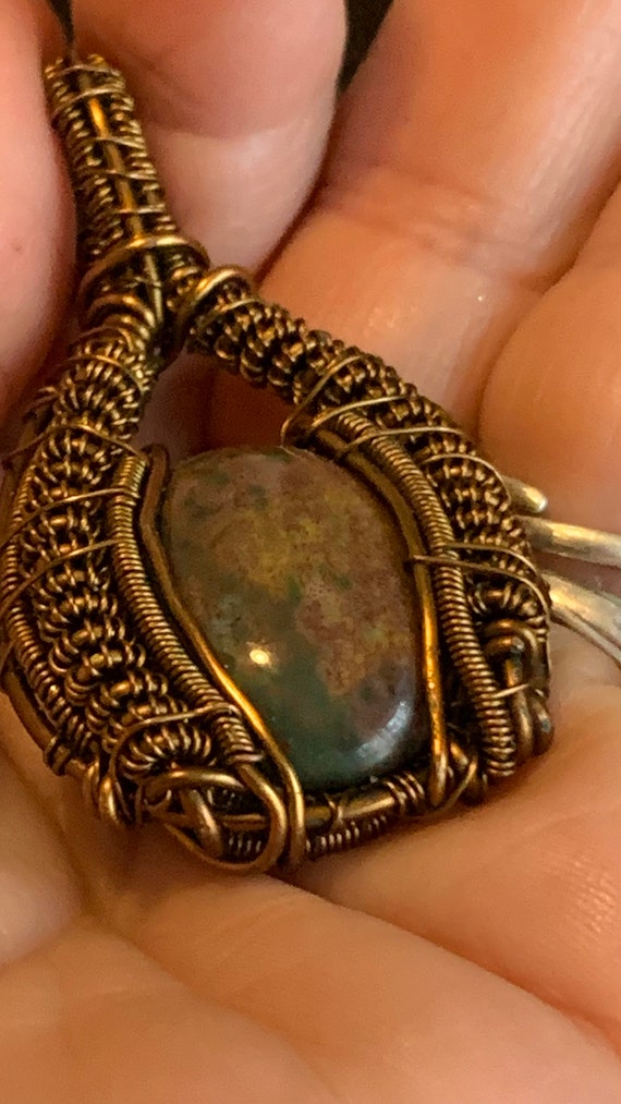 Amazing copper wire, wrapped Gemstone pendant - image 2