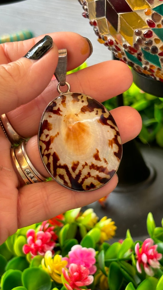 Charles Albert Sterling silver shell pendant