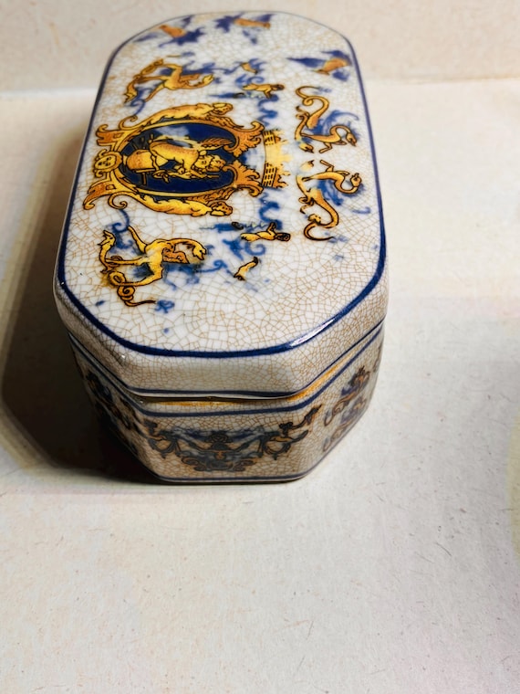 Antique French porcelain jewelry box trinket