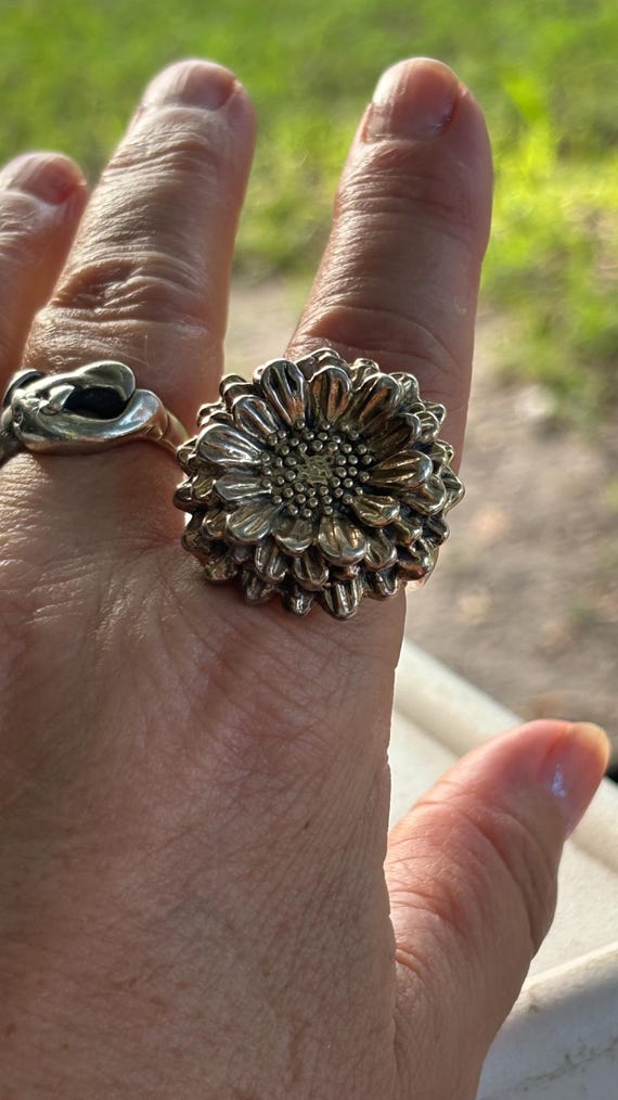 A huge solid sterling silver sunflower statement,… - image 3