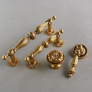 2.5 3.75 Dresser Pulls Knobs Drawer Knob Pull Handles Antique Gold Brass Cabinet Handles Pulls Knobs Door Handle Cupboard Vintage 64 96 mm image 1