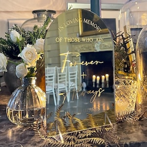 Cartello commemorativo inciso - Decorazione per tavolo da matrimonio in acrilico specchiato o satinato