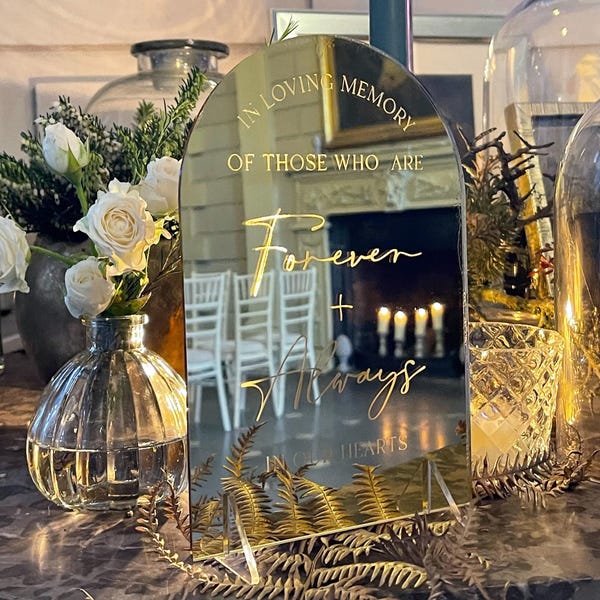 Cartello commemorativo inciso - Decorazione per tavolo da matrimonio in acrilico specchiato o satinato