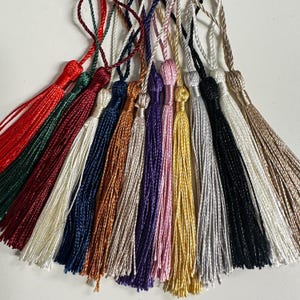 Borlas para casamento: Seda com laço e cordão - Marfim, Dourado, Preto, Verde