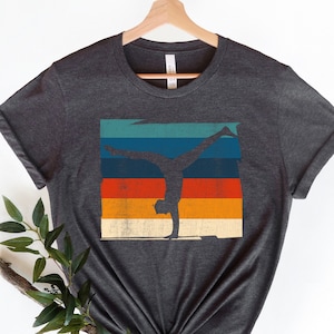 Camiseta de gimnasta, camisa de gimnasia, camiseta de gimnasia para mujer, regalo para amantes de la gimnasia, camiseta de gimnasta retro vintage, camisa de icono de gimnasta