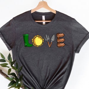 Garden Shirt, Gardening Gift, Garden Love, Garden Lover Gift, Gardener Gift Idea, Mother&#39;s Day Gardening Lover, Sweatshirt