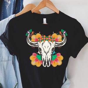 Western Graphic Tee, Boho Cow Skull Shirt, Bull Skull Shirt, Cowgirl Tshirt, Country Shirt, Cowboy Shirt,Country Girl Shirt,Western Clothing