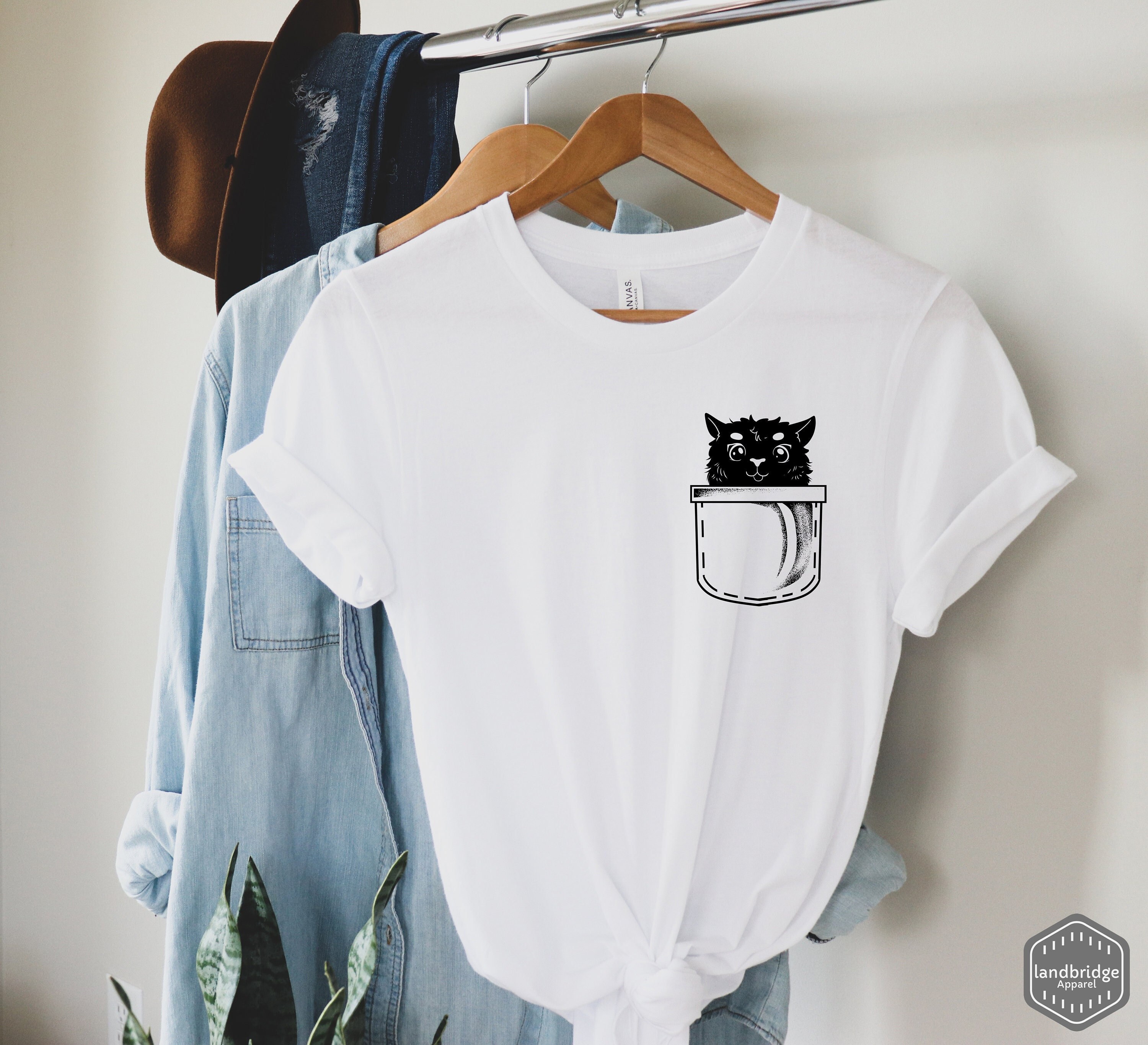Pocket Cat T shirt, Cat Shirt, Cute Cat Shirt, Cat Lover Shirt, Cat Mom Tee, Cute Kitty in Pocket Tee, Gift for Cats Lover, Cat Mom Shirt