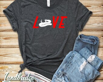 Snake Love Shirt: Reptile Owner Gift, Funny Snake Tee