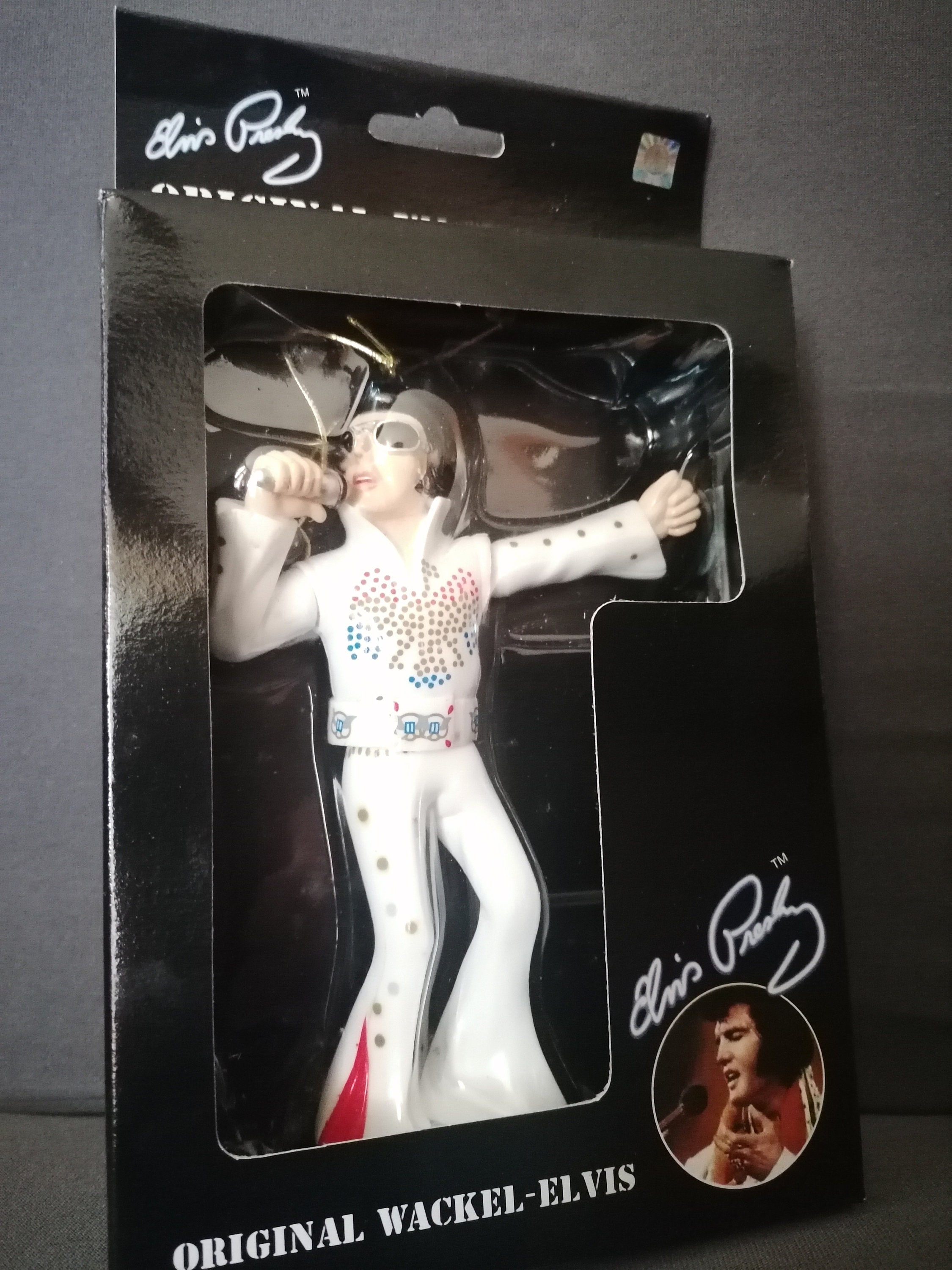 Vintage 2000 Elvis Presley Wiggle Car Ornament White Peacock Suit Retro  Rock and Roll Dashboard Las Vegas Collectible/audi Commercial -  Ireland
