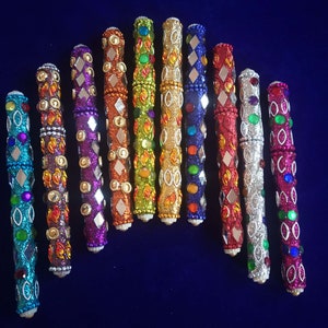 Laque faite à la main avec perles de petite taille, stylos fantaisie en pièces de verre Stylo à bille Stylo Laque Art indien traditionnel Cadeau d'anniversaire image 3
