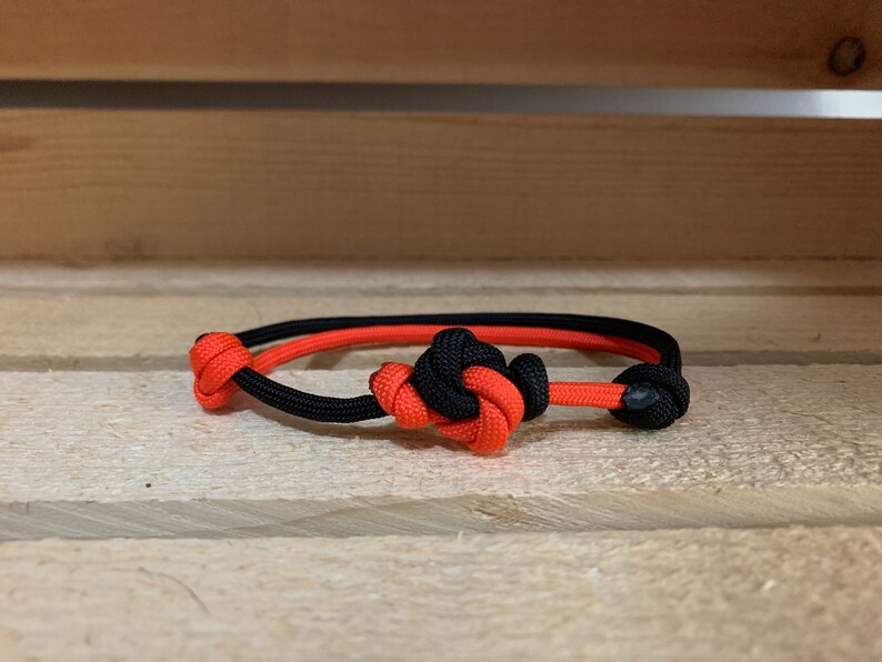 Mandala With Sliding Knots 550 Paracord Bracelet Etsy