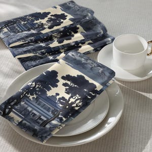 Tovaglioli di stoffa Blue Willow Chinoiserie / Eleganti tovaglioli di lino blu e bianco / Motivo pagoda e floreale / Decorazioni da tavola senza tempo Cottagecore / Set da 4