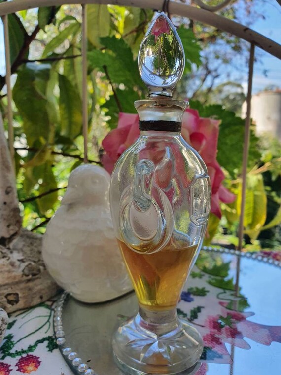 MISS DIOR Baccarat crystal amphora bottle height … - image 7