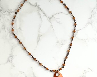Wire Wrapped Rote Aventurin Halskette mit Drachenschuppe