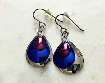 Mermaid-Skala-Ohrringe in Silber / Blau / Lila