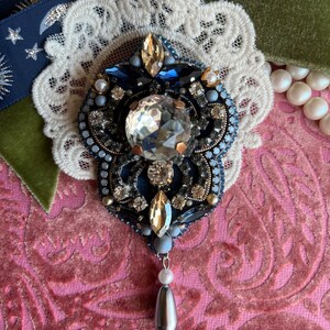 Beaded embroidery spider brooch, spider brooch, spider pin, rhinestone spider