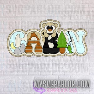 Op de afbeelding: Een kleurrijk, cartoonachtig woordkunstontwerp voor het woord "CABIN" met een beer, een hut, een boom en een hengel. Het ontwerp is perfect voor een knutselproject of een scrapbookpagina.