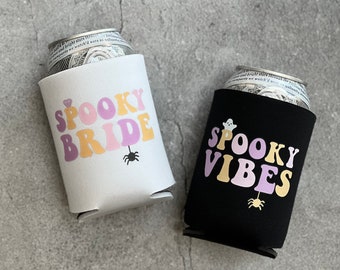 Spooky Bride et Spooky Vibes Halloween Bachelorette Can Coolers