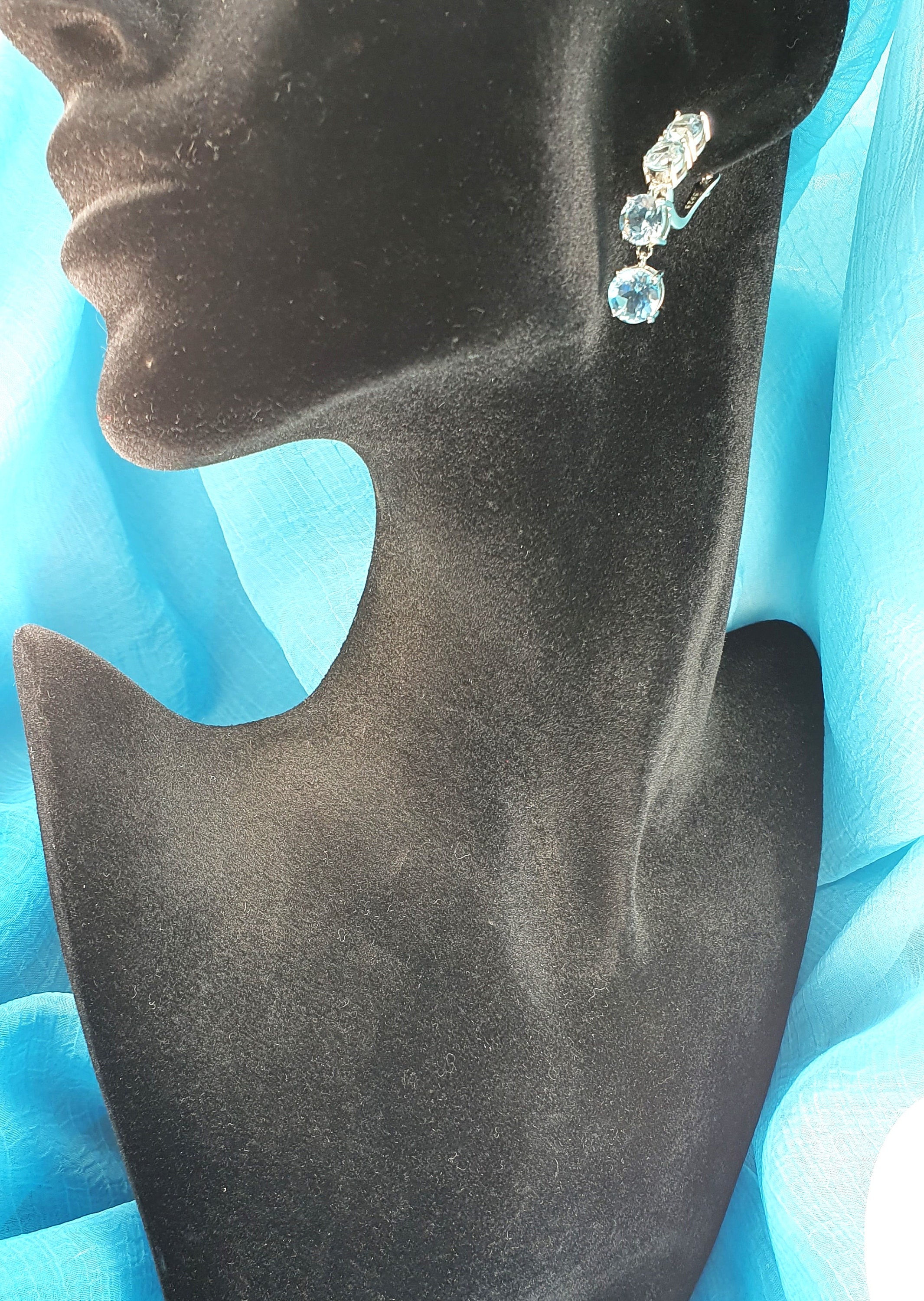 Orecchini Finemente Lavorati Con Topazio Blu. OBK2407 – PARRINI - Foto 3