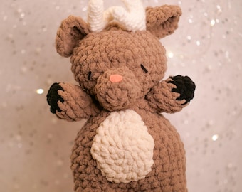 handmade christmas reindeer amigurumi plushie stuffed animal