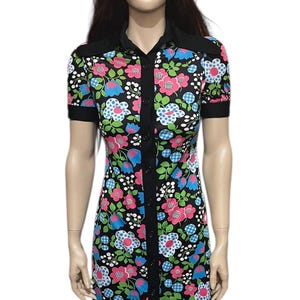 Vintage 1970s floral dress,  1970s retro dress, funky floral 1970s dress