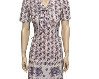 Vintage 70-tals blommig midiklänning, mauve och rosa rosor, storlek 8-10