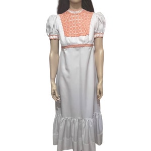 Robe longue blanche des années 1970, robe longue bohème, vintage bohème, festival des années 1970, costume des années 1970