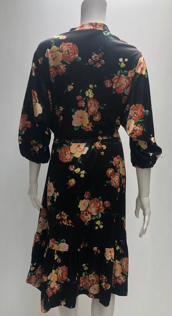 1970s black floral midi dress. Vintags brown flor… - image 6