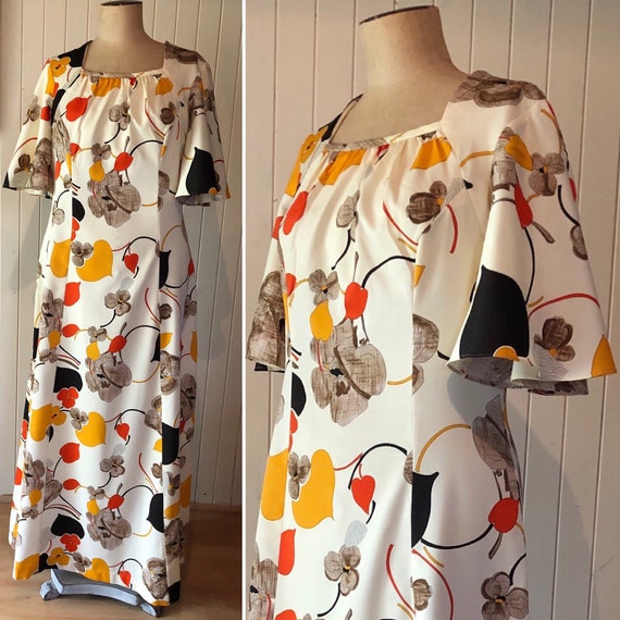 1970s floral maxi dress. Cream. Angel sleeves. Bo